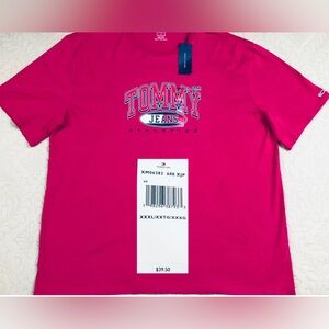 NEW..MEN 3XL TOMMY HILFIGER KEANS ATHLETICS LOGO TEE..(BERRY RED)